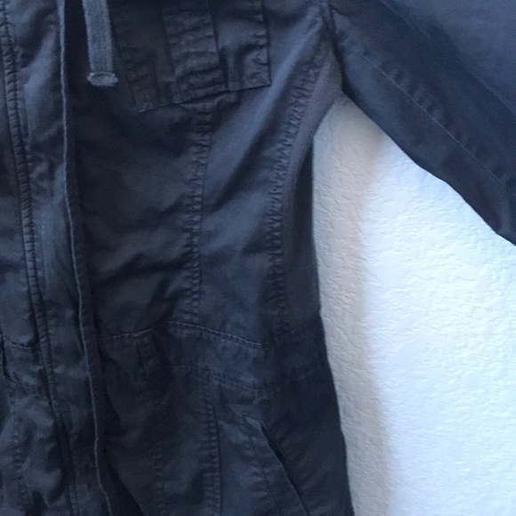 Converse Women’s Jacket - Picture 5 of 9